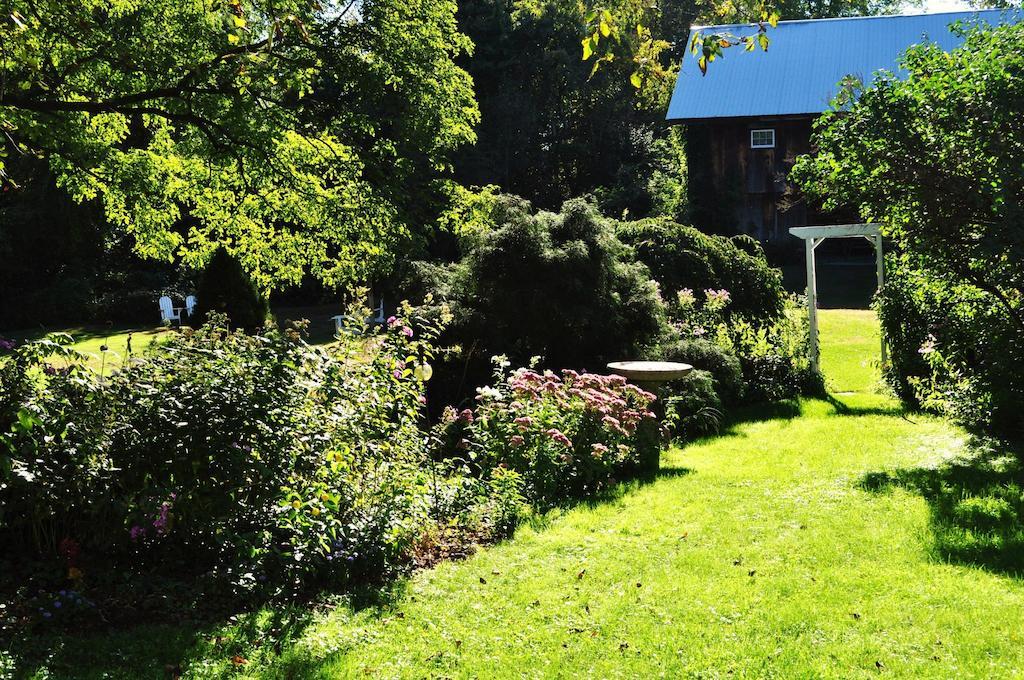 Colby Hill Inn Henniker Buitenkant foto